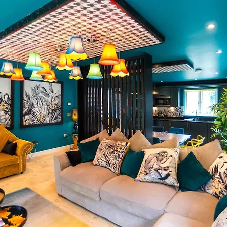 Luxurious Cosy And Contemporary 4 Bedroom - Trewhiddle V3 St Austell